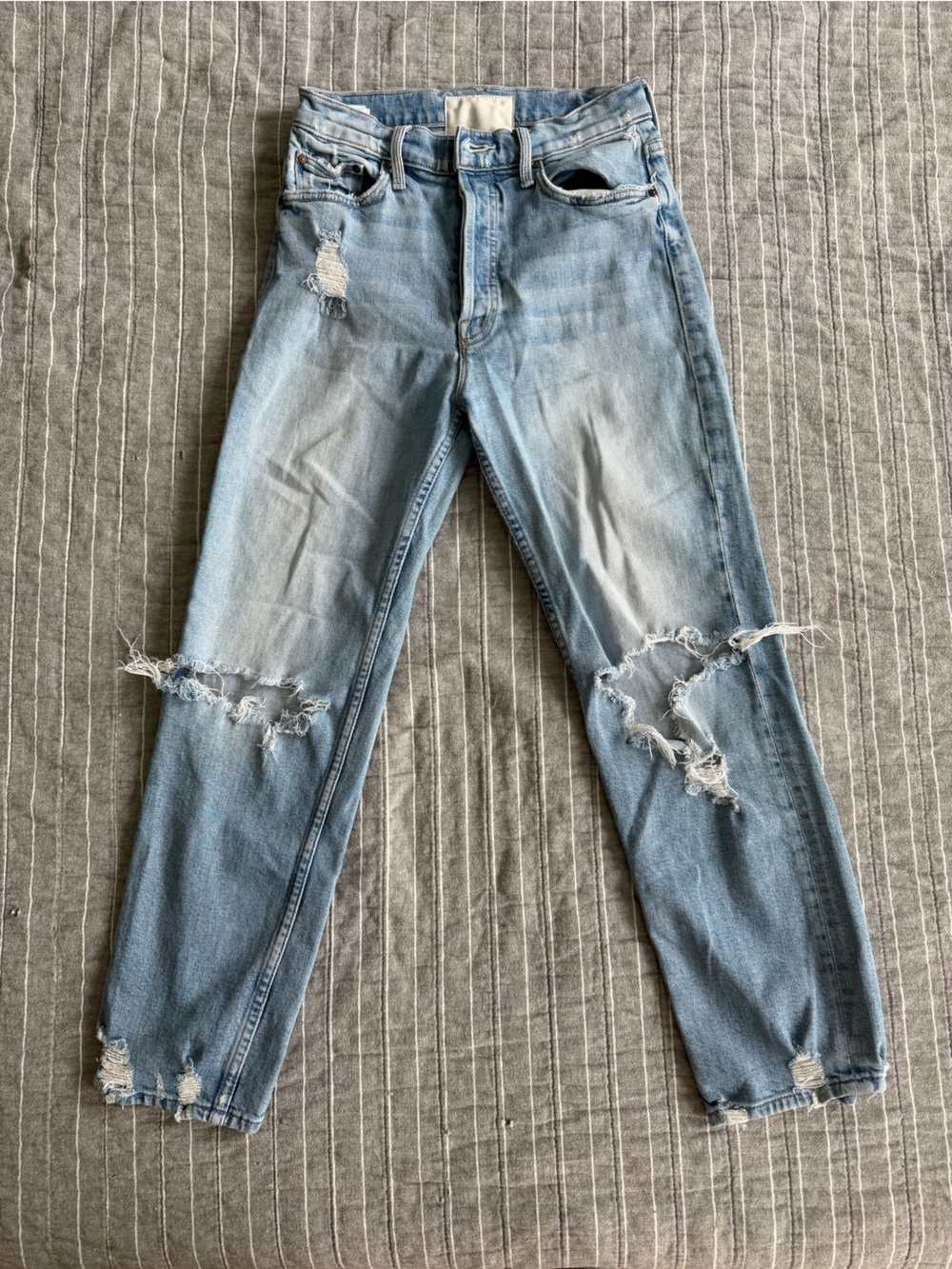 MOTHER The Tomcat Distressed Skinny Jeans Women’s Light Wash